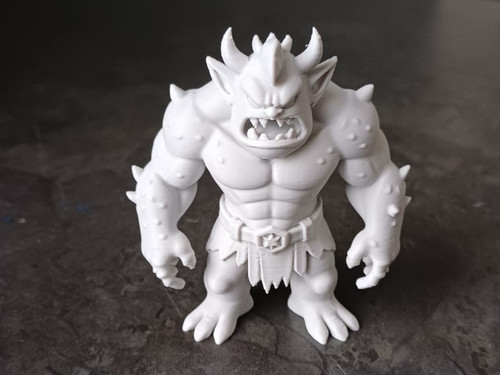 Stacheliger oger krieger - stacheliger, oger-krieger