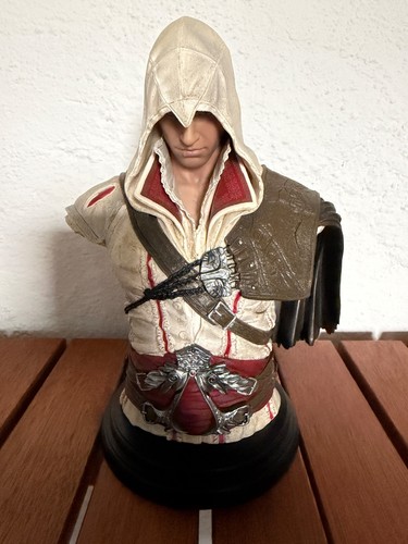 Assassin creed büste - assassin's,