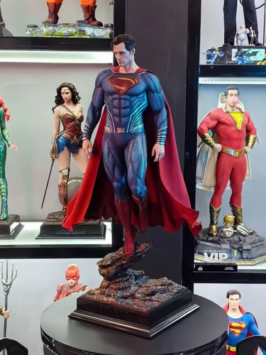 Superman action figure - figure, cm