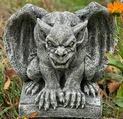 Frostfeste steinfigur gargoyle - frostfeste,